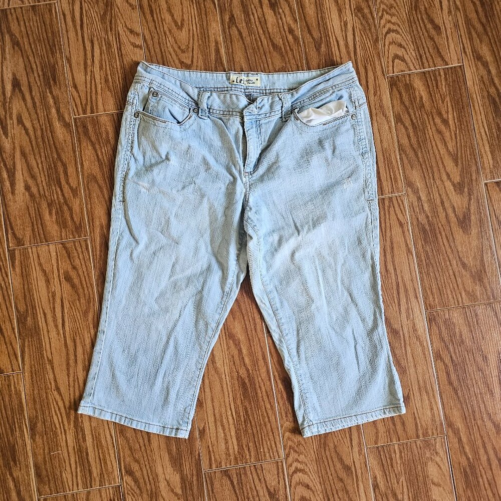 L.E.I. Ashley "Trouble" Bermuda Shorts – Size 13, Light Wash Denim